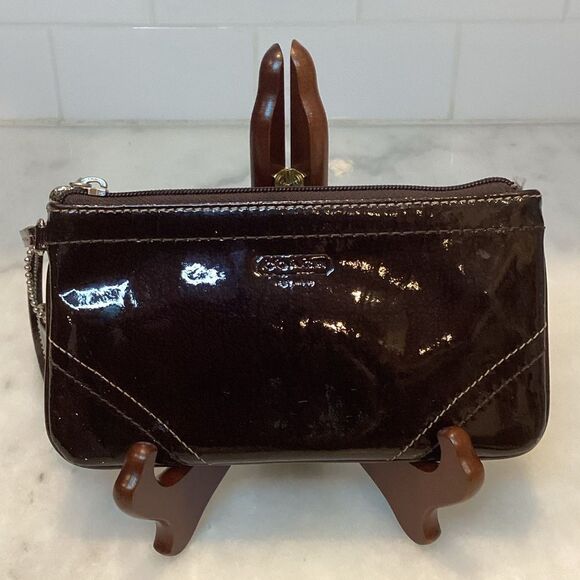 Coach High Gloss Patent Leather Clutch Wristlet - Picture 2 of 14